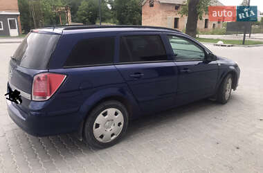 Универсал Opel Astra 2005 в Бориславе