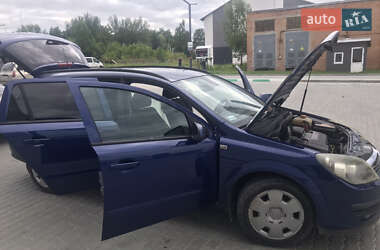 Универсал Opel Astra 2005 в Бориславе