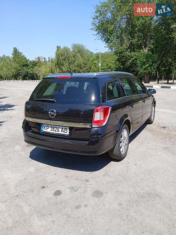 Універсал Opel Astra 2008 в Запоріжжі