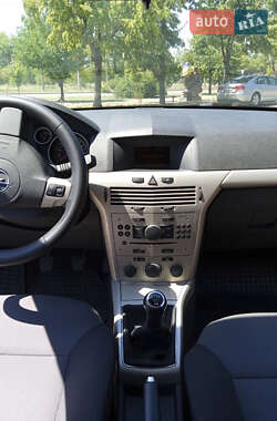 Универсал Opel Astra 2008 в 