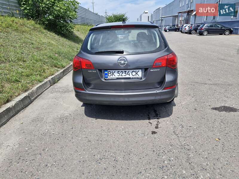 Універсал Opel Astra 2012 в Рівному фото 3 Універсал Opel Astra 2012 в Рівному
