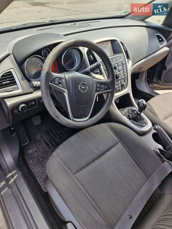 Універсал Opel Astra 2012 в Рівному фото 7 Універсал Opel Astra 2012 в Рівному