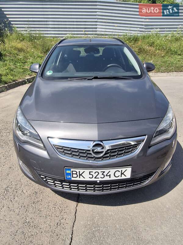 Універсал Opel Astra 2012 в Рівному фото 9 Універсал Opel Astra 2012 в Рівному
