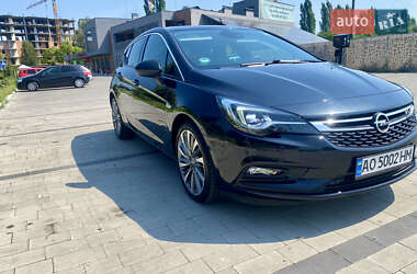 Хэтчбек Opel Astra 2015 в 