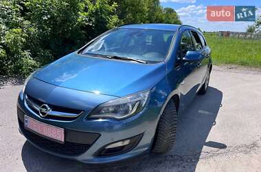 Универсал Opel Astra 2013 в 