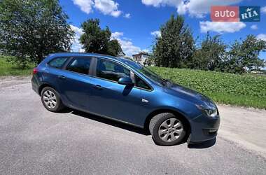 Универсал Opel Astra 2013 в 