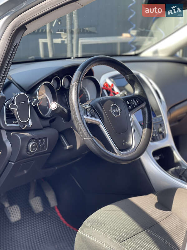 Хетчбек Opel Astra 2010 в Березані