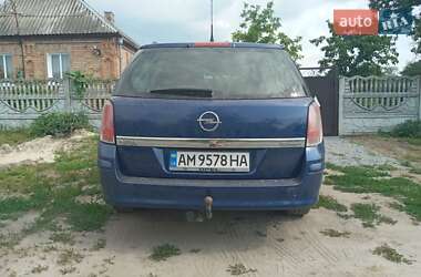 Універсал Opel Astra 2005 в Бердичеві