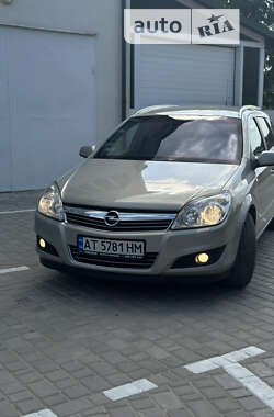 Универсал Opel Astra 2008 в Лесном Хлебичине