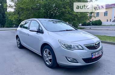 Хэтчбек Opel Astra 2011 в Виннице