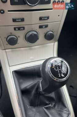 Хэтчбек Opel Astra 2007 в 