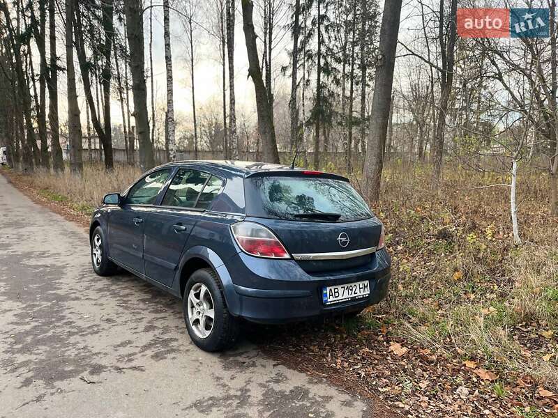 Хэтчбек Opel Astra 2007 в Виннице