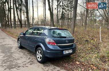 Хэтчбек Opel Astra 2007 в 