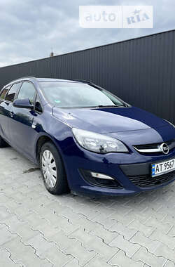 Универсал Opel Astra 2013 в Черновцах