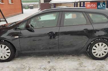 Универсал Opel Astra 2012 в 