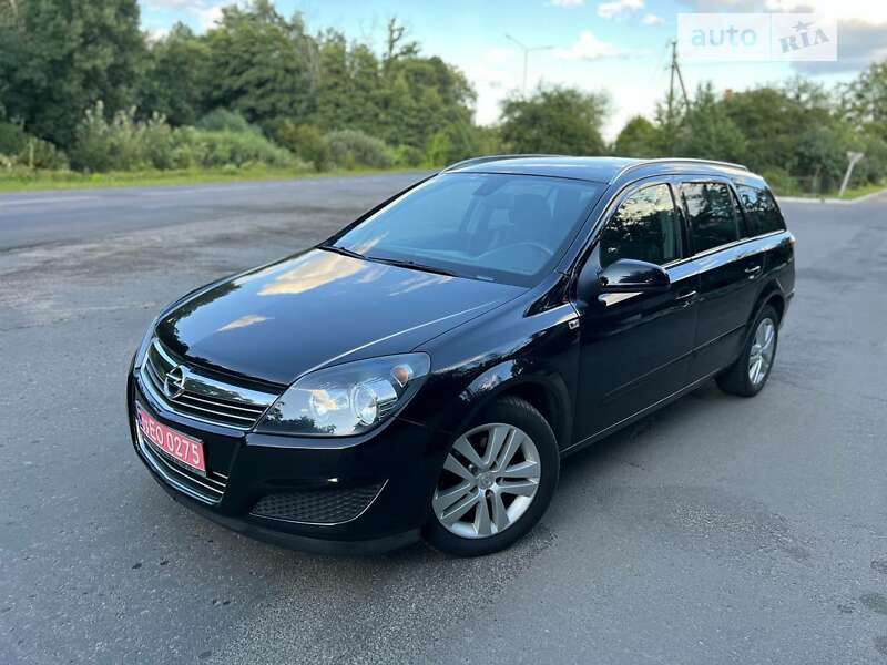 Универсал Opel Astra 2008 в Луцке