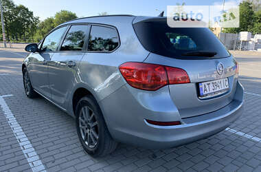 Универсал Opel Astra 2011 в Коломые