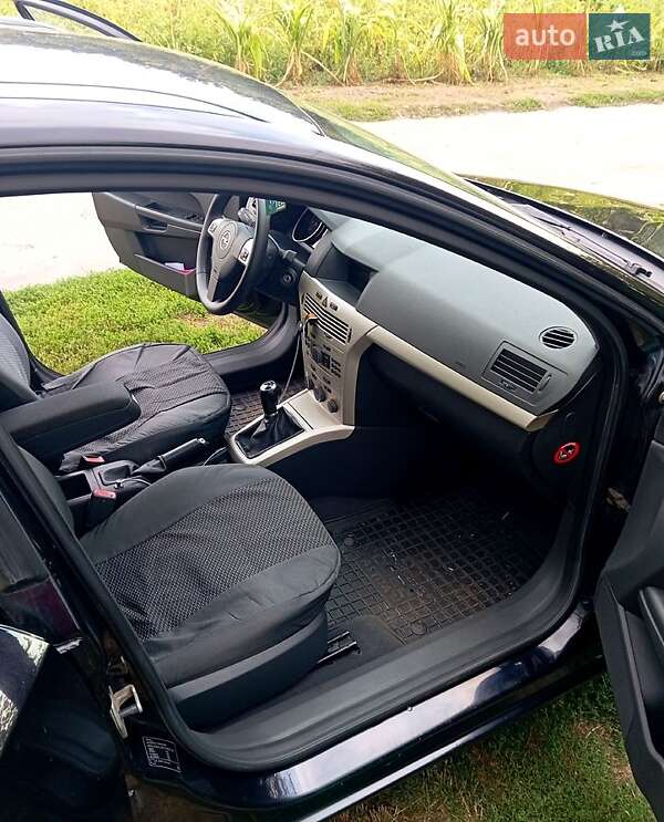 Універсал Opel Astra 2007 в Драбіву