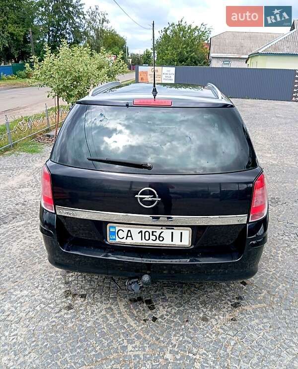 Універсал Opel Astra 2007 в Драбіву