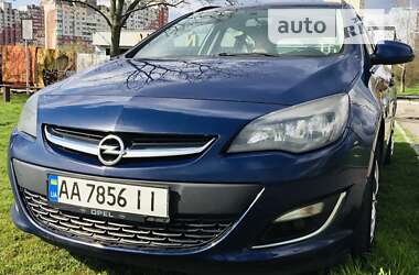 Універсал Opel Astra 2013 в Києві