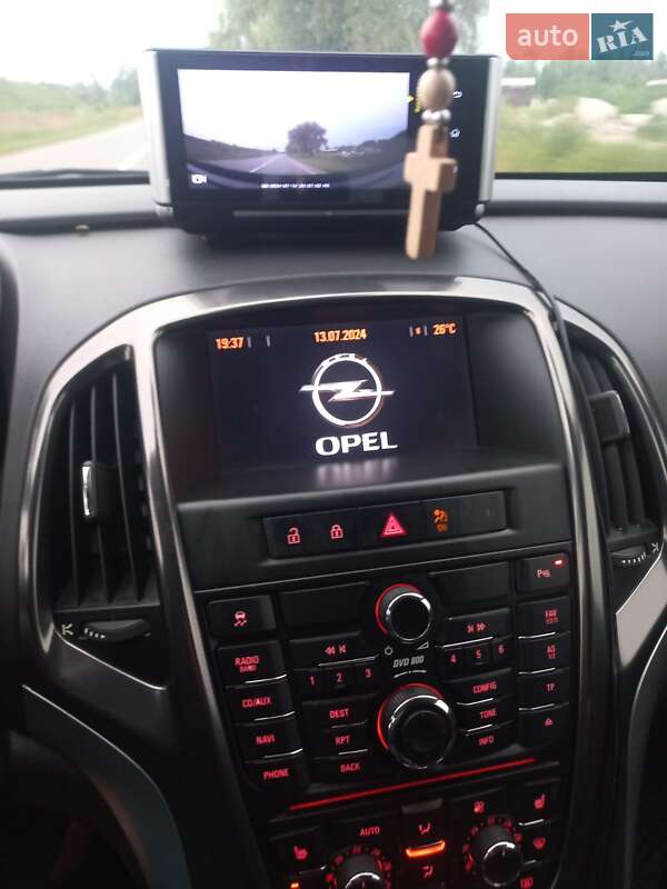 Хэтчбек Opel Astra 2010 в Самборе