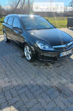 Универсал Opel Astra 2007 в Радехове