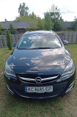 Універсал Opel Astra 2014 в Маневичах