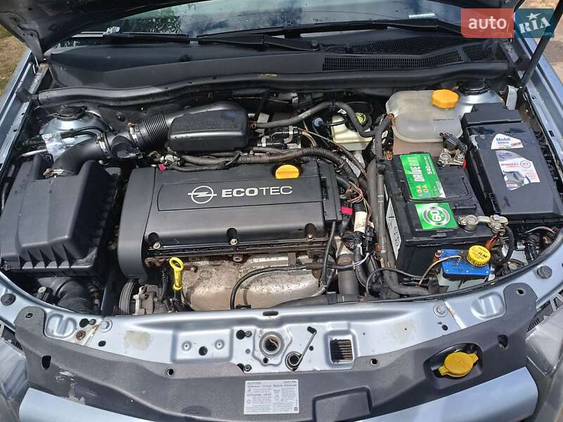 Універсал Opel Astra 2005 в Білики