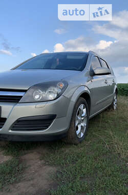 Универсал Opel Astra 2005 в 
