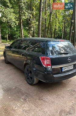 Универсал Opel Astra 2009 в Житомире