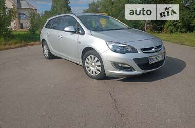 Універсал Opel Astra 2013 в Жовкві