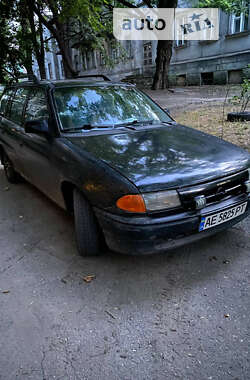 Универсал Opel Astra 1992 в Каменском