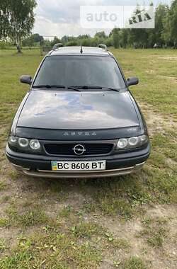 Універсал Opel Astra 1996 в Львові