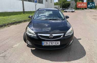 Універсал Opel Astra 2011 в Чернігові