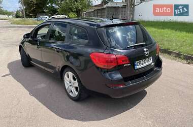 Універсал Opel Astra 2011 в Чернігові