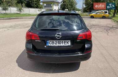 Універсал Opel Astra 2011 в Чернігові