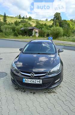 Универсал Opel Astra 2013 в Мукачево