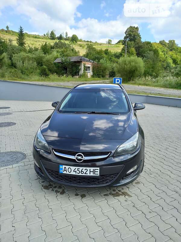 Opel Astra 2013