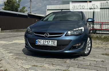 Хэтчбек Opel Astra 2015 в Львове