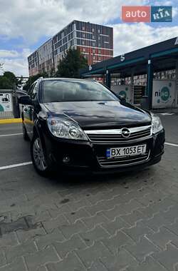Универсал Opel Astra 2009 в 