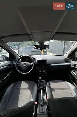 Универсал Opel Astra 2009 в 