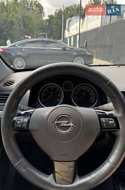 Универсал Opel Astra 2009 в 
