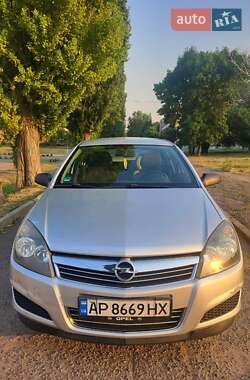 Хэтчбек Opel Astra 2009 в Запорожье