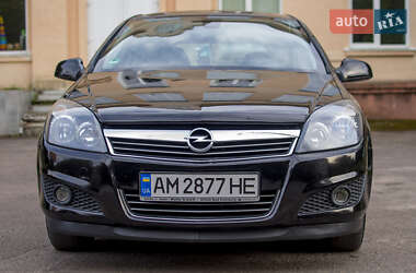 Універсал Opel Astra 2010 в Коростені