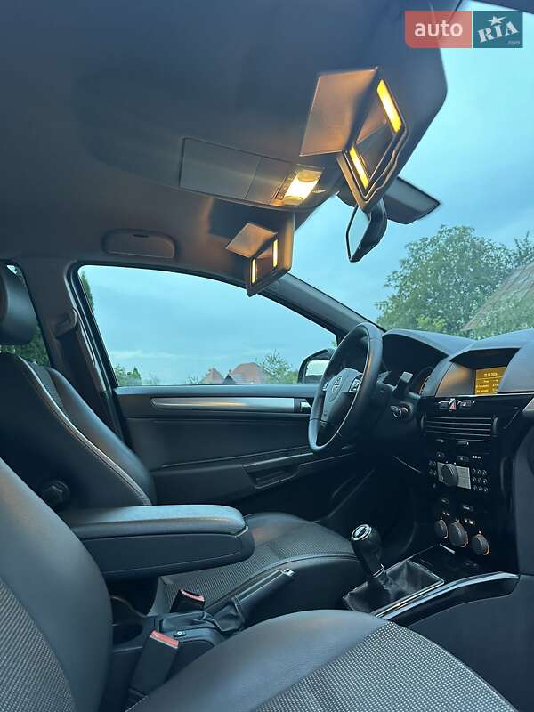 Универсал Opel Astra 2009 в Надворной