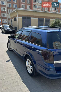 Универсал Opel Astra 2005 в 