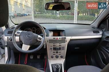 Универсал Opel Astra 2007 в Киеве