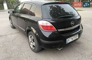 Хетчбек Opel Astra 2004 в Івано-Франківську