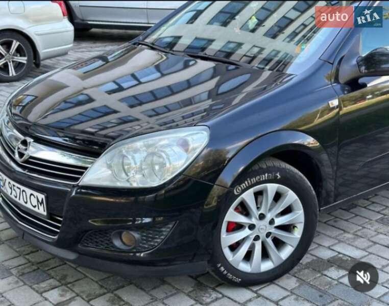 Универсал Opel Astra 2009 в Ровно