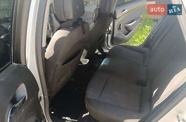 Универсал Opel Astra 2011 в 